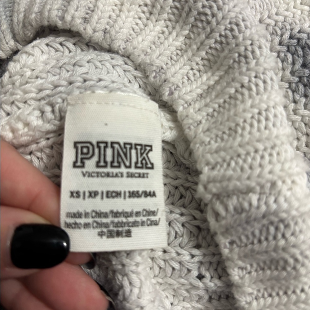PINK Victoria's Secret Gray Tie-Dye V-Neck Sweater EUC - Picture 5 of 7